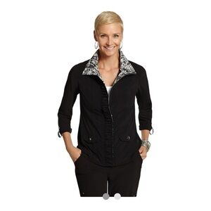 CHICOS Zenergy Women's Size 1 or US 8
Neema Jacket Alice Print Trim W/ Pockets